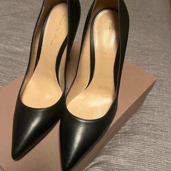 Gianvito Rossi Classic Black Leather Pump 105 - Size 40 - Original Box - Picture 1 of 8